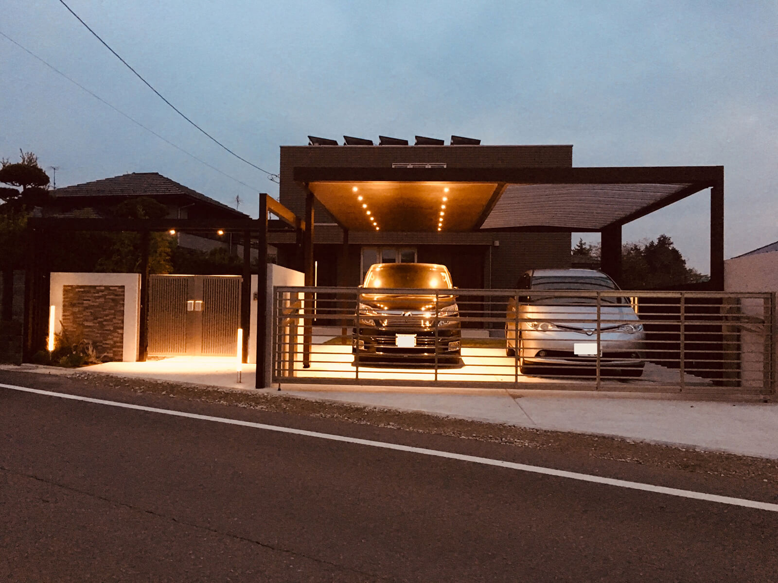 株式会社アシスト