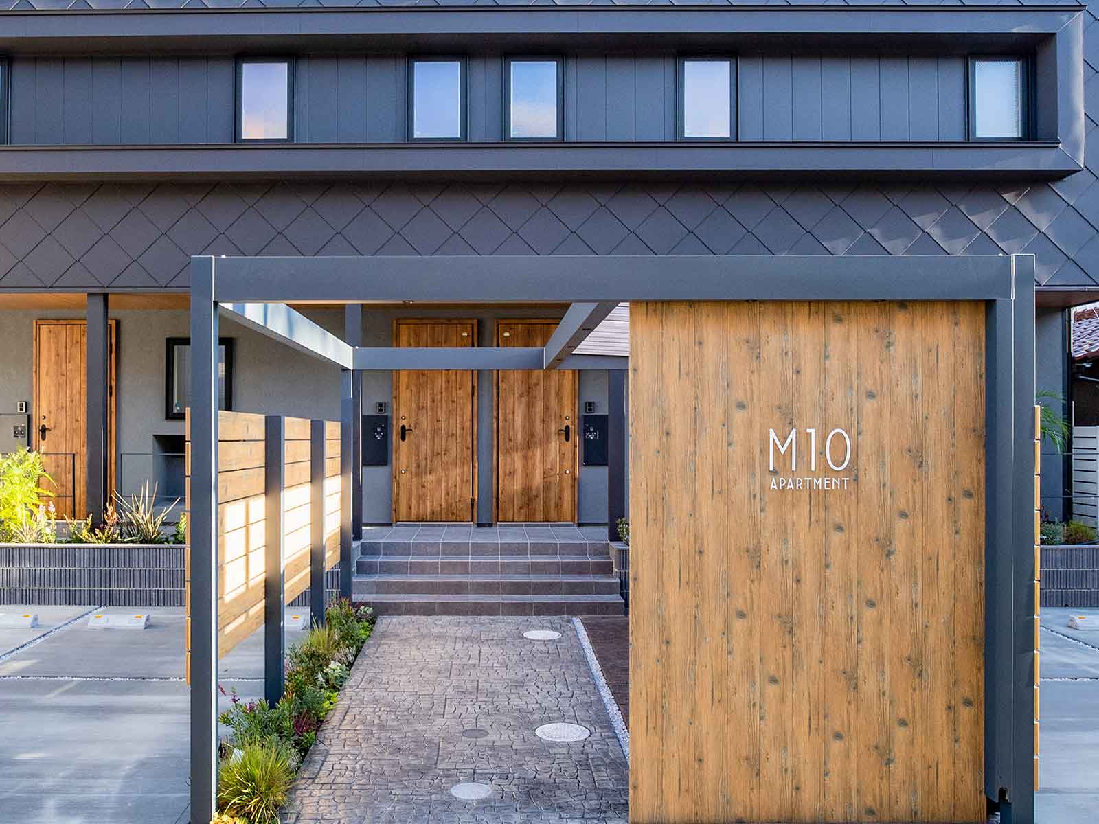 IeNiwa工房株式会社