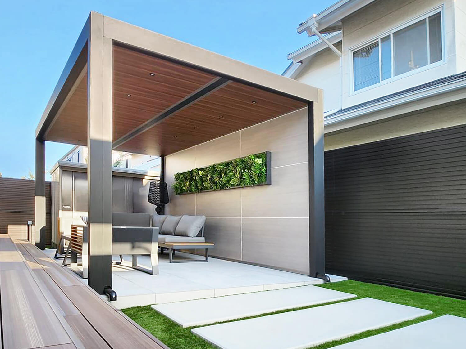 株式会社東匠ハウジング