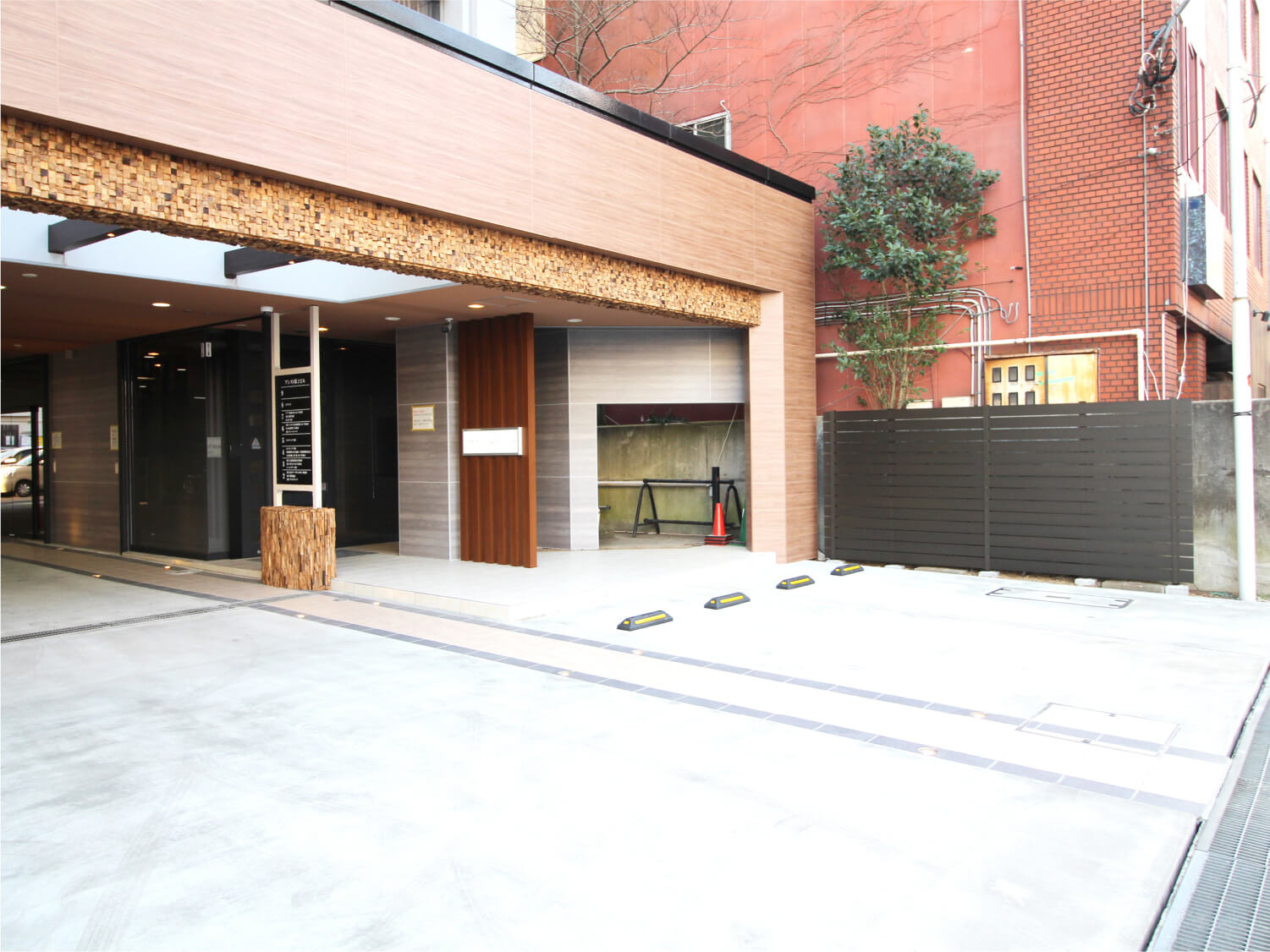 株式会社朝日リビング