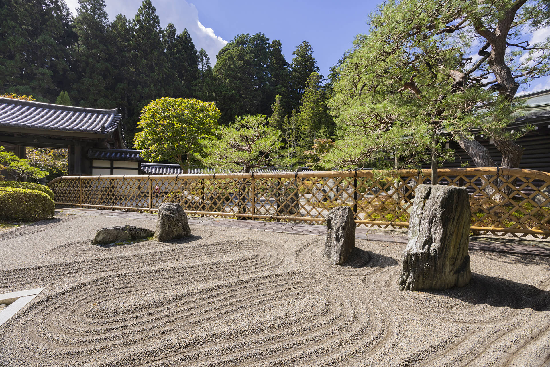 株式会社大彦組