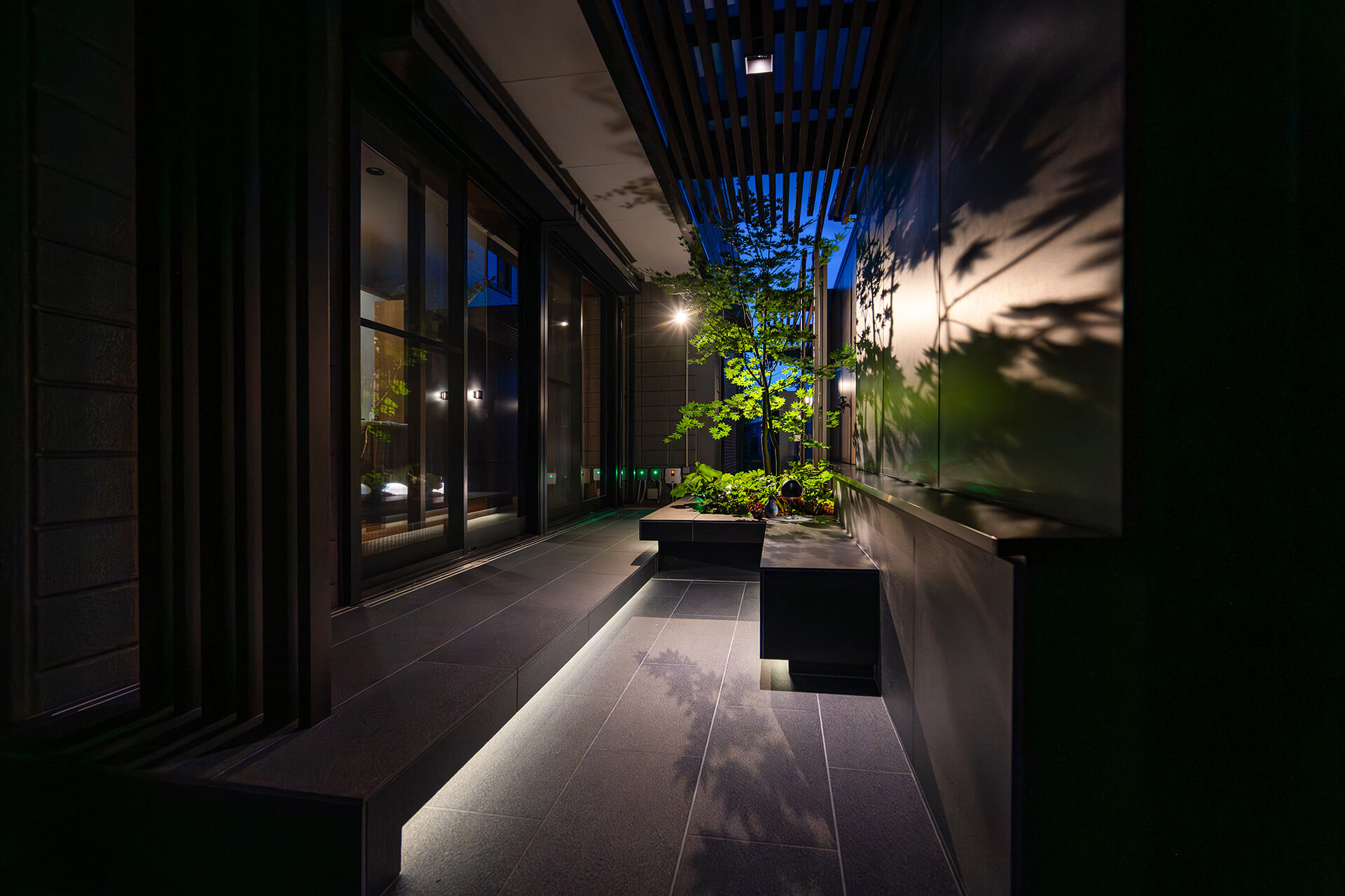 株式会社坂井工業所