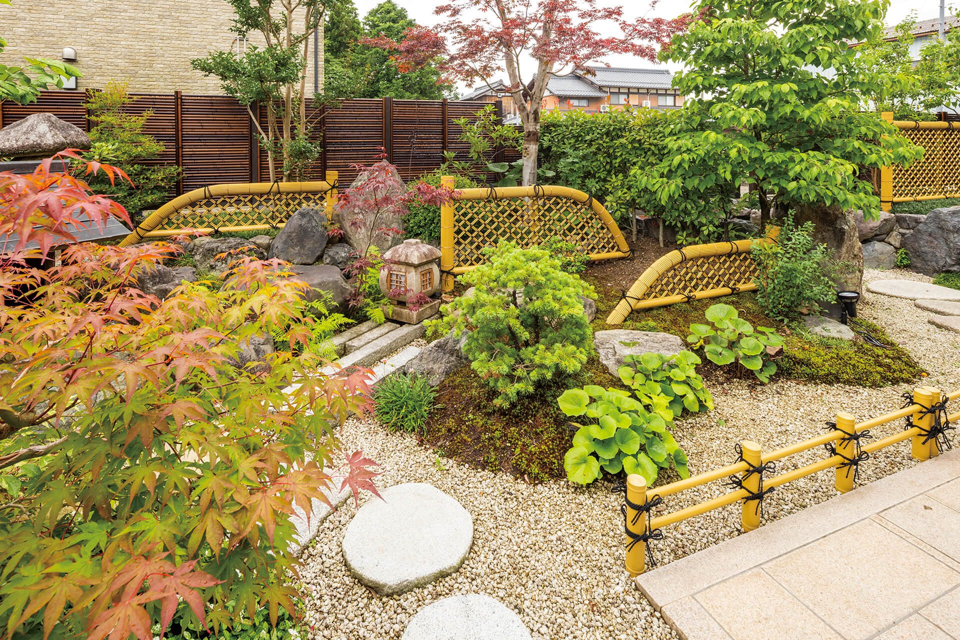 有限会社キャリオン 庭冨