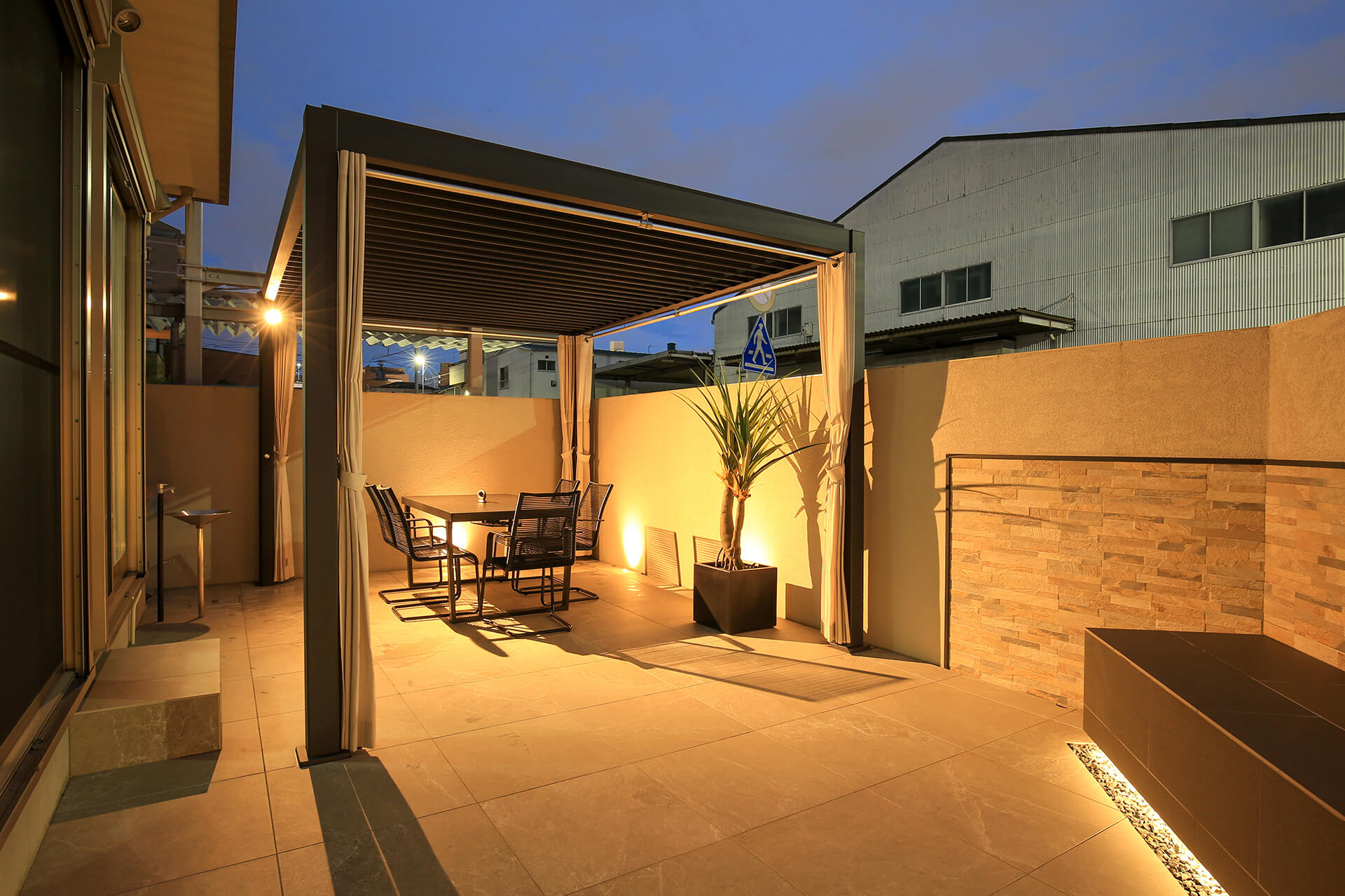 株式会社堀央創建