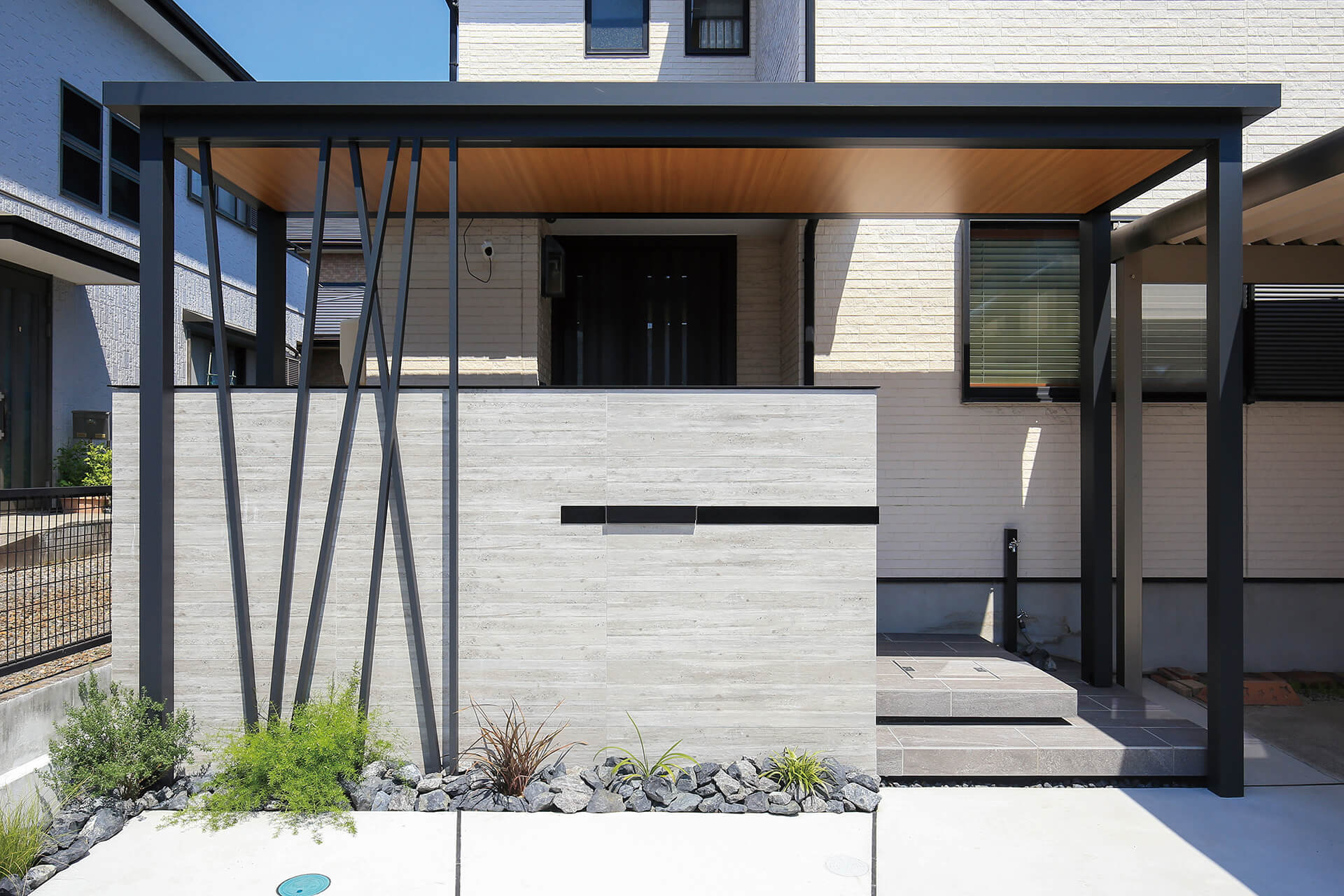 クラウンエクステリア株式会社